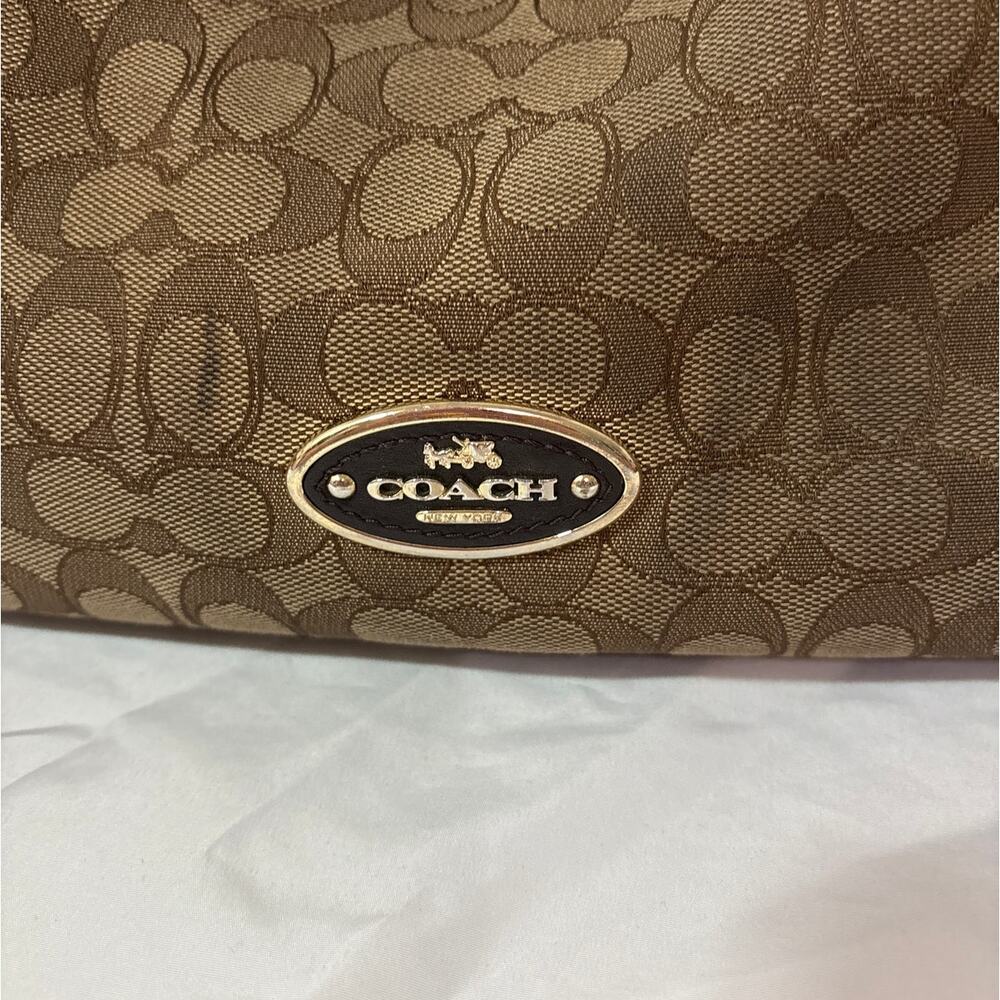 Coach Edie Shoulder Bag 28 in Signature Jacquard Logo Work Travel Y2k Purse - Picture 4 of 13